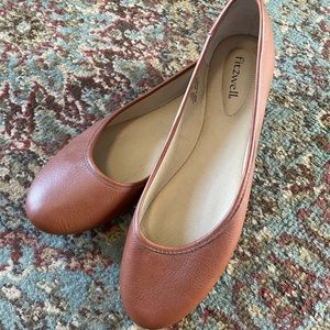 Fitzwell Leather Flats